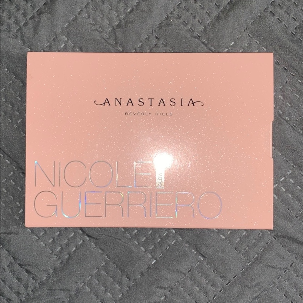 Nicole Guerriero ABH Glow Kit